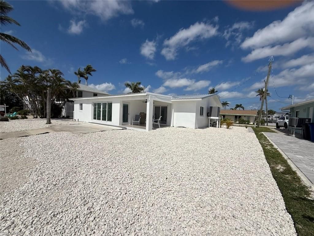 2823 Janet St , Matlacha, FL 33993 Photo
