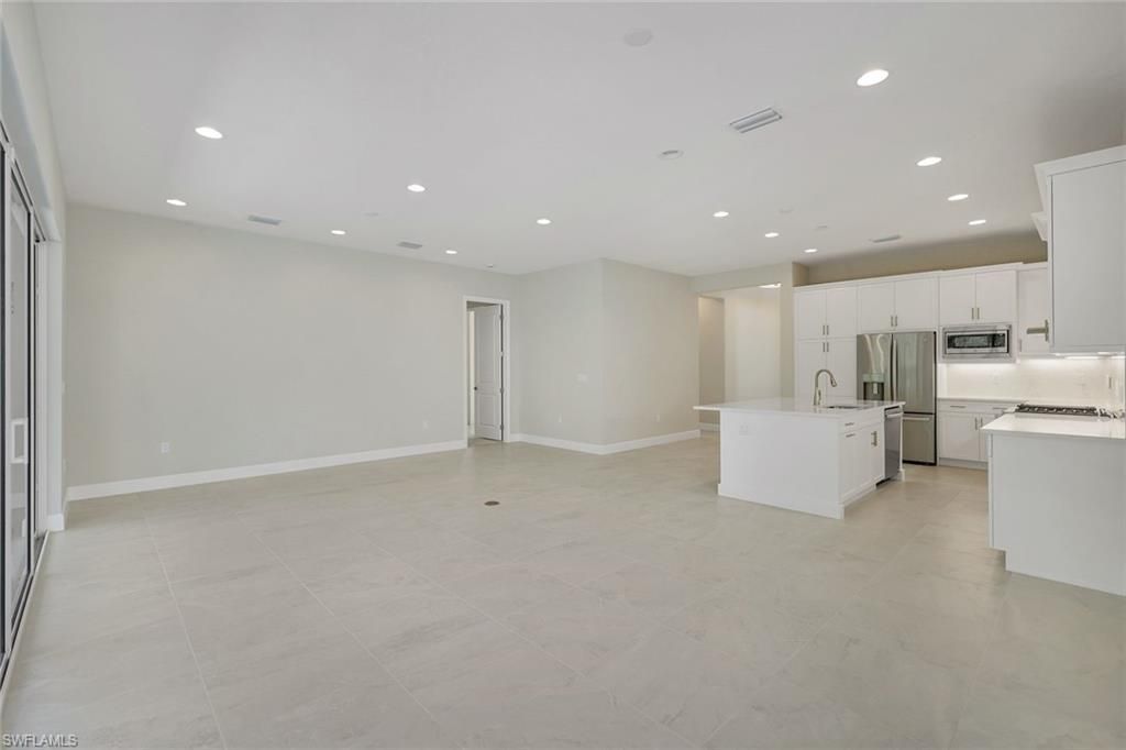 2565 Kingfisher Dr, Naples, FL 34112 Photo