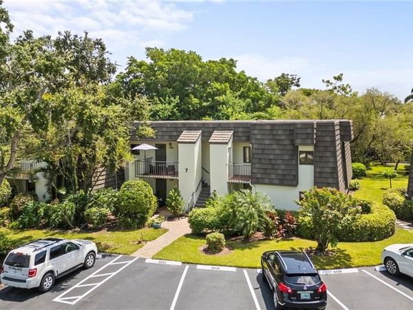 1656 Spoonbill LN, Unit B, NAPLES, FL 34105