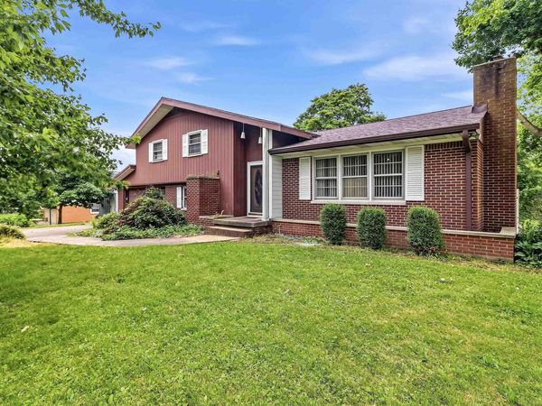 1925 W Thomas Drive, Marion, IN 46952