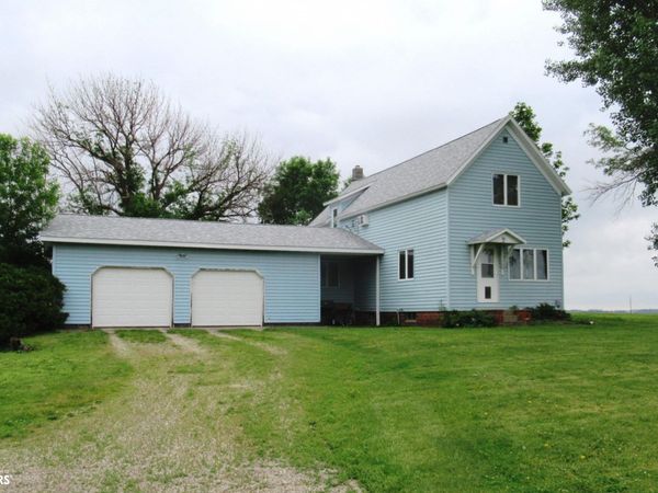 2670 Reed Avenue, Garner, IA 50438
