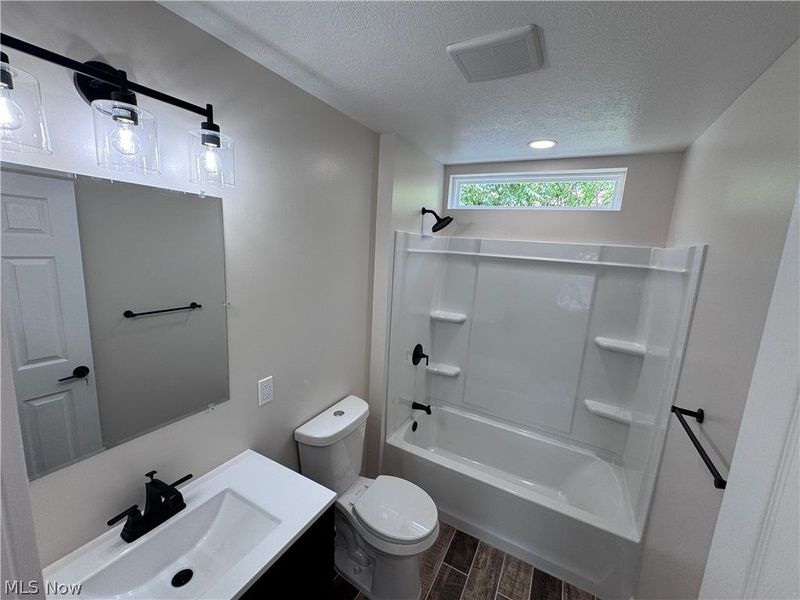120 E 32nd Street, Lorain, OH 44055 Photo 12