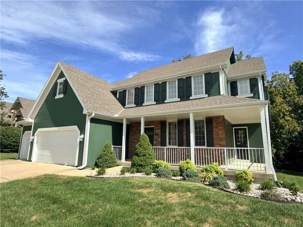 9027 N Manning Avenue, Kansas City, MO 64157
