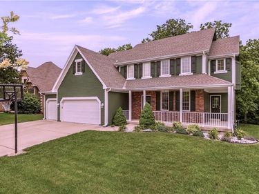 9027 N Manning Avenue, Kansas City, MO 64157