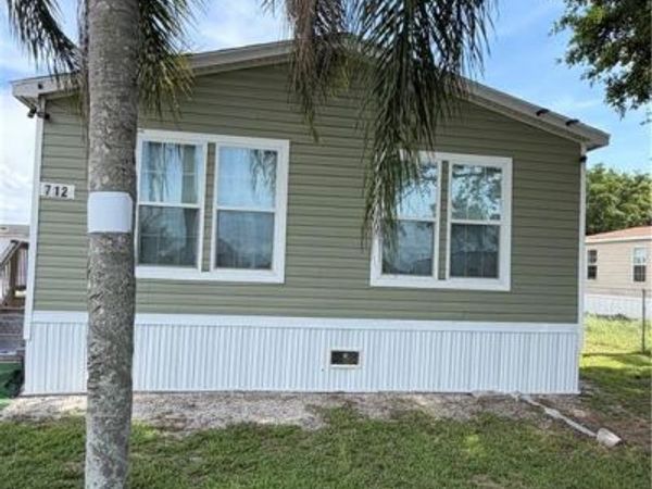 712 Maryland AVE , CLEWISTON, FL 33440