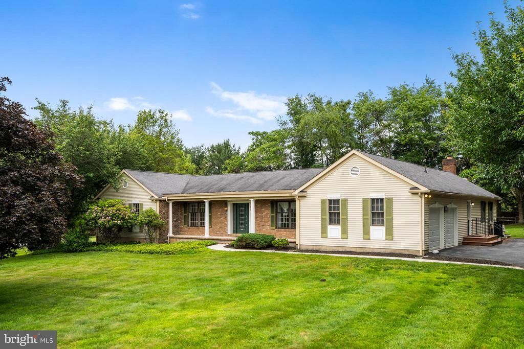 21 Barthel Court, Lutherville Timonium, MD 21093 Main Photo