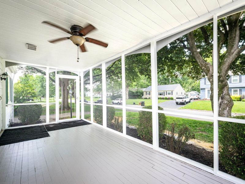 285 E Weisheimer Road, Columbus, OH 43214 Photo 3