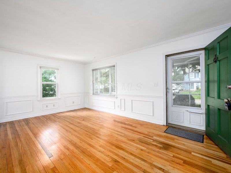 285 E Weisheimer Road, Columbus, OH 43214 Photo 4