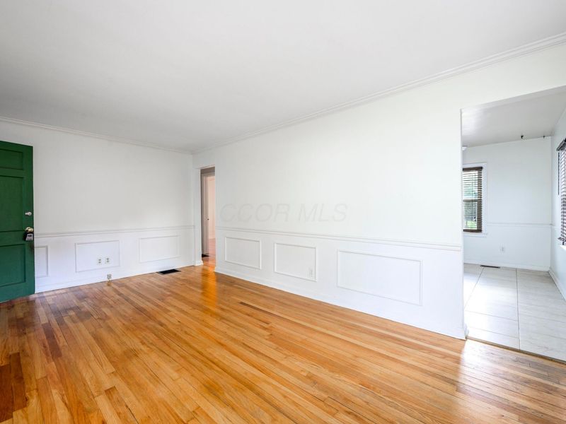 285 E Weisheimer Road, Columbus, OH 43214 Photo 5