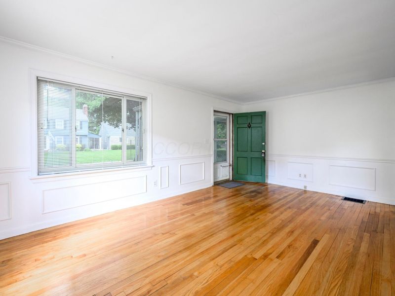 285 E Weisheimer Road, Columbus, OH 43214 Photo 6