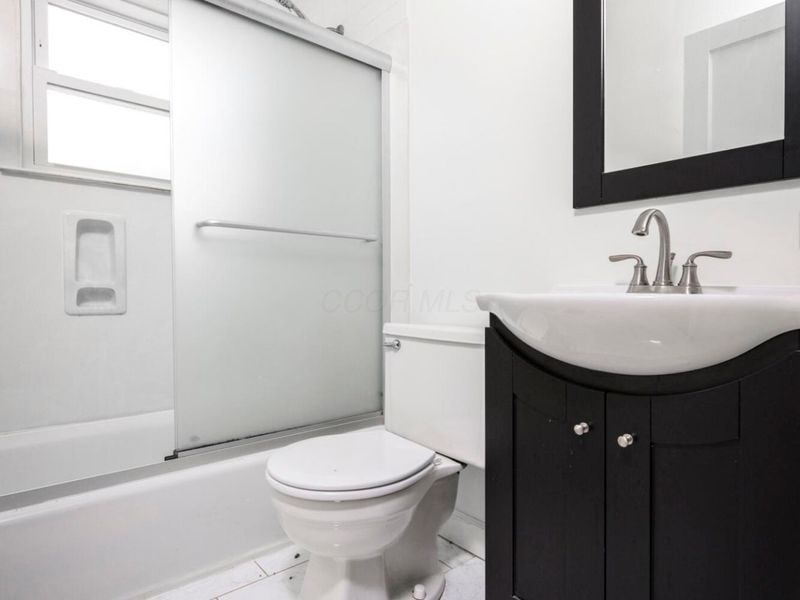 285 E Weisheimer Road, Columbus, OH 43214 Photo 8