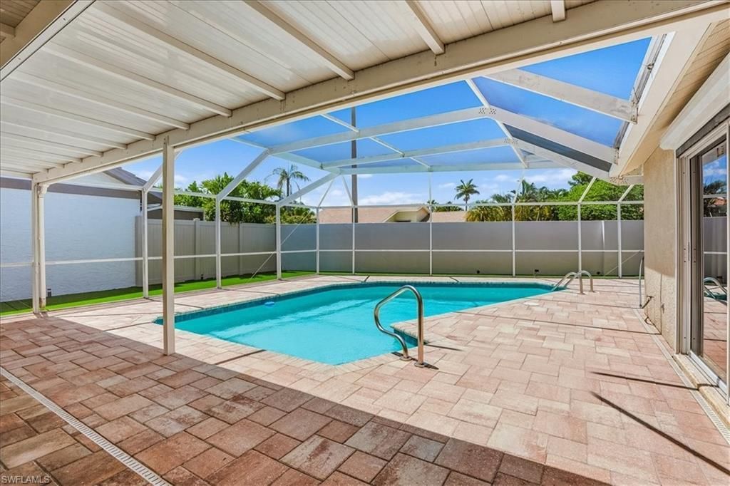 1268 Jardin Dr , Naples, FL 34104 Photo