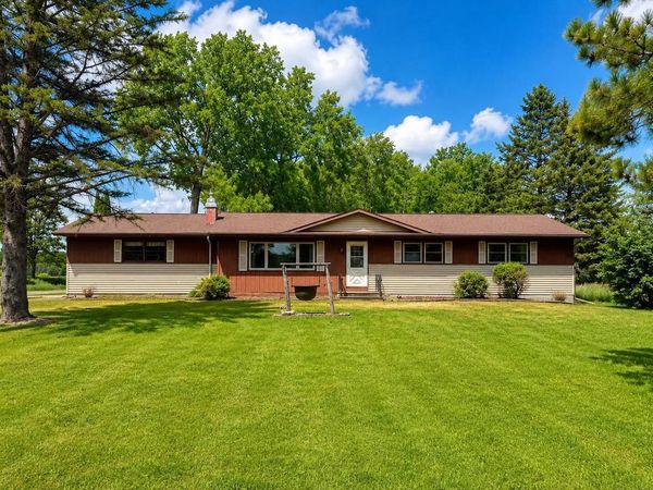 N110 WEIR ROAD, Berlin, WI 54923