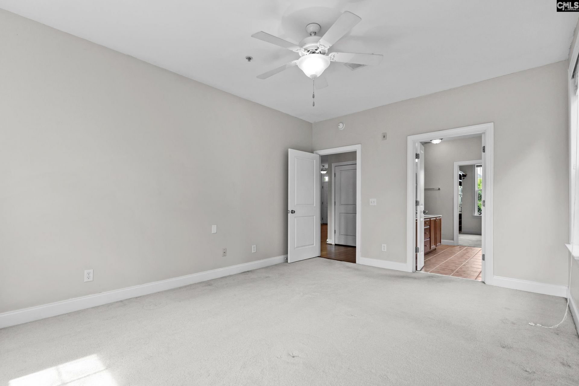 143 Breezes Drive  Photo 12