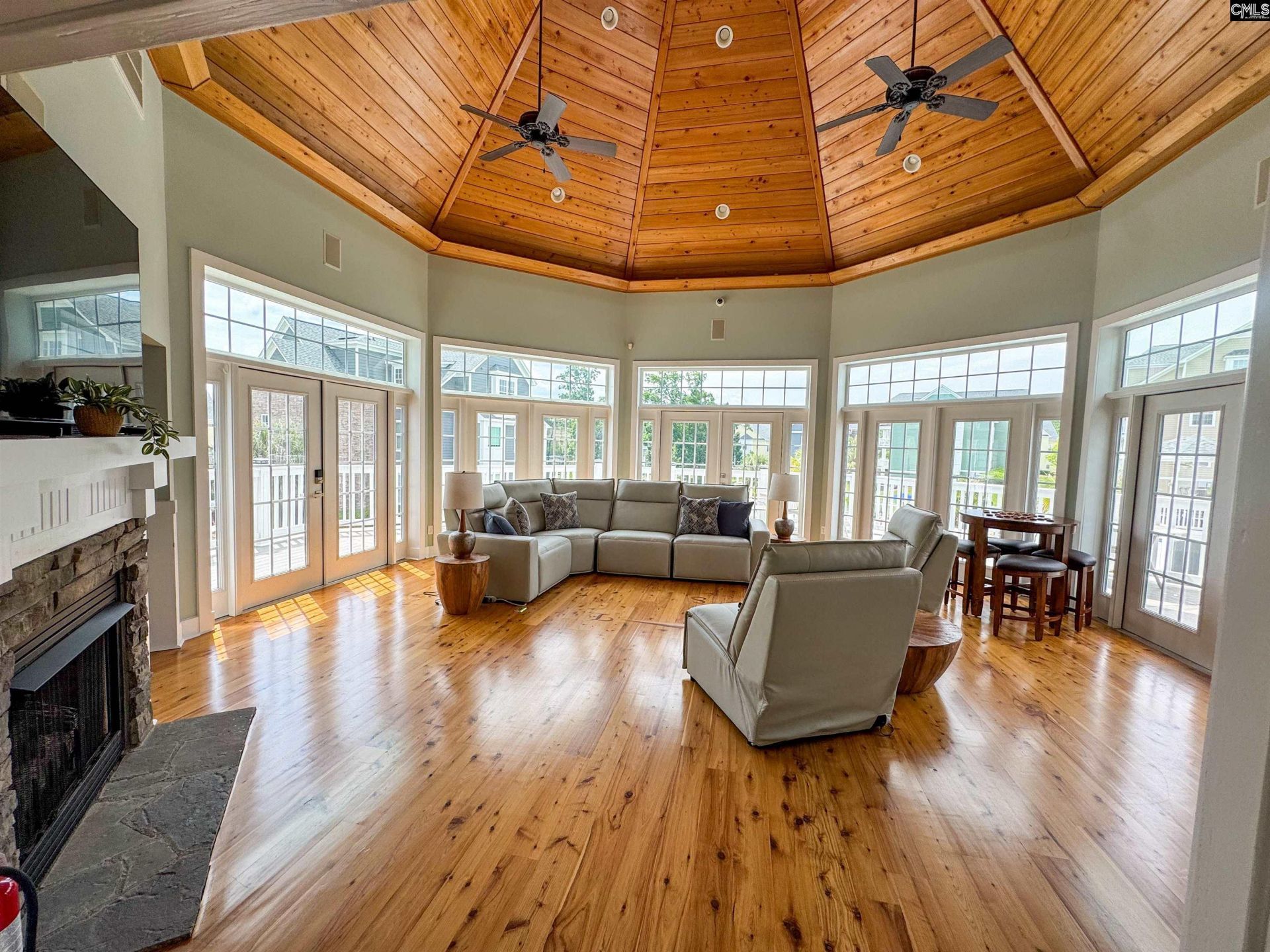 143 Breezes Drive  Photo 37
