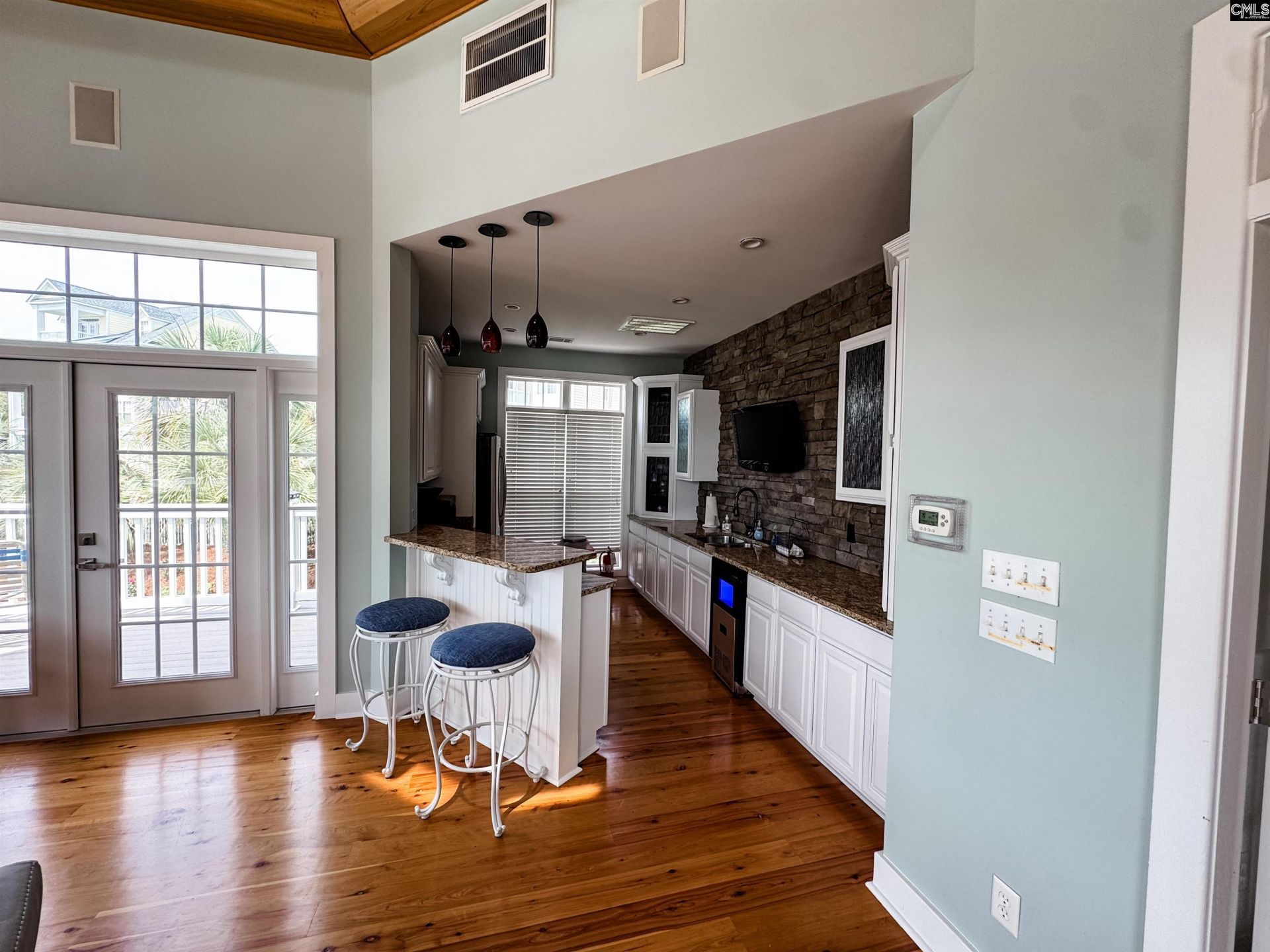 143 Breezes Drive  Photo 38