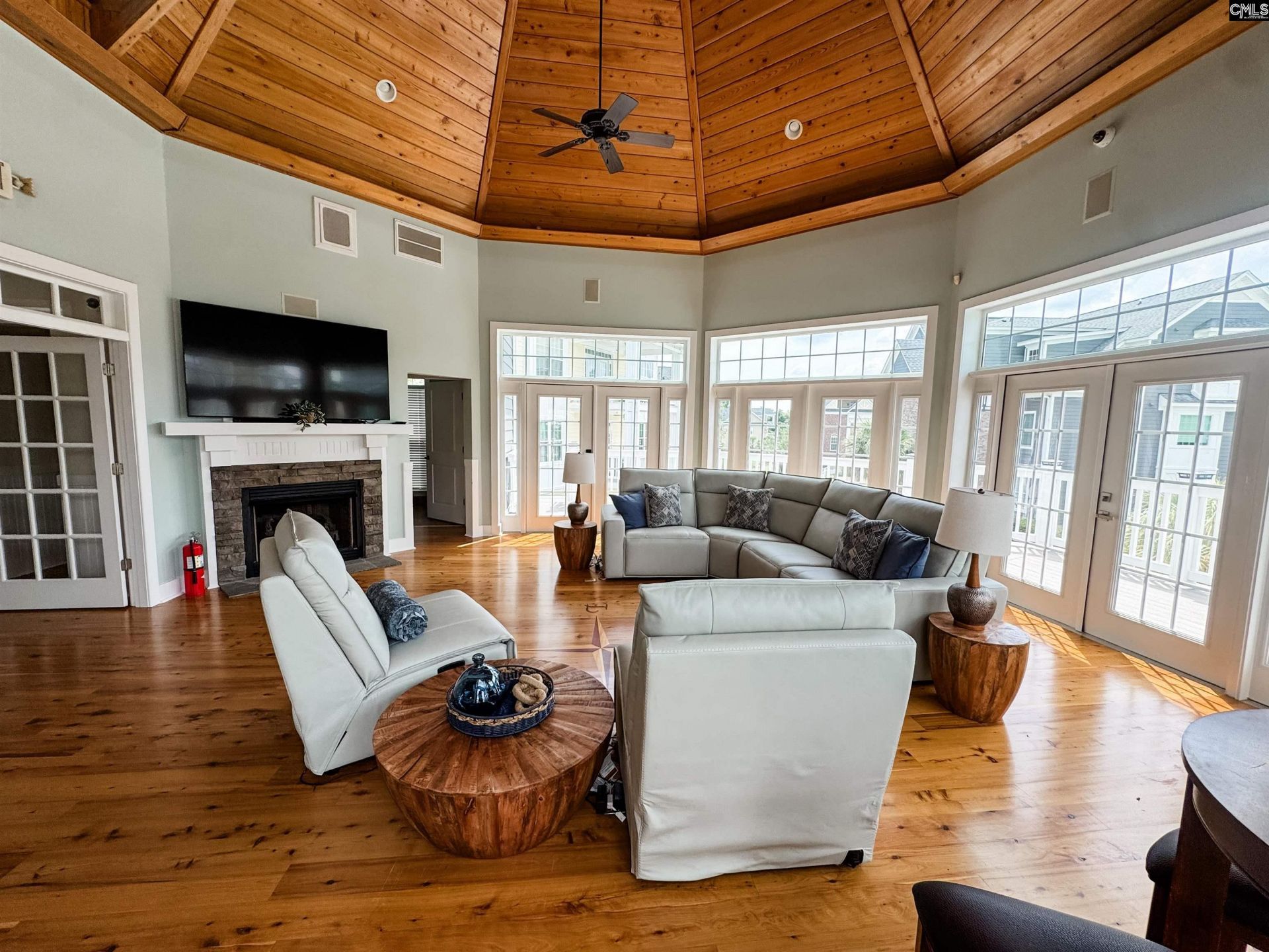 143 Breezes Drive  Photo 39