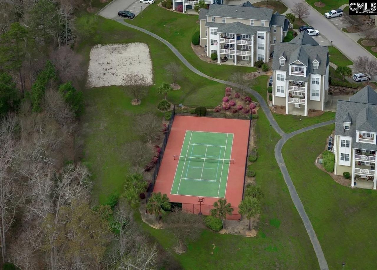 143 Breezes Drive  Photo 47