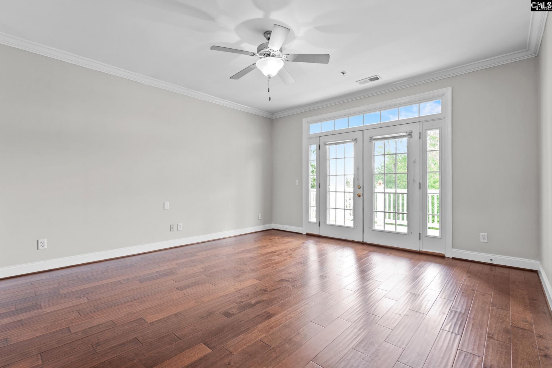 143 Breezes Drive  Photo 6
