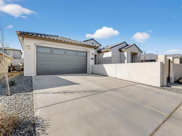 8345 Salinger Way NW, Albuquerque, NM 87120