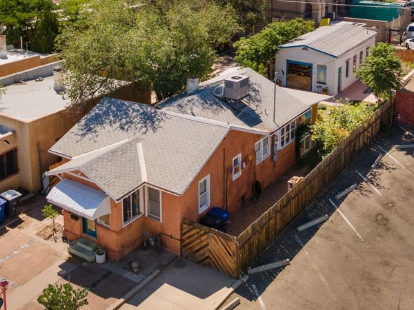 820 Kent Avenue NW, Albuquerque, NM 87102