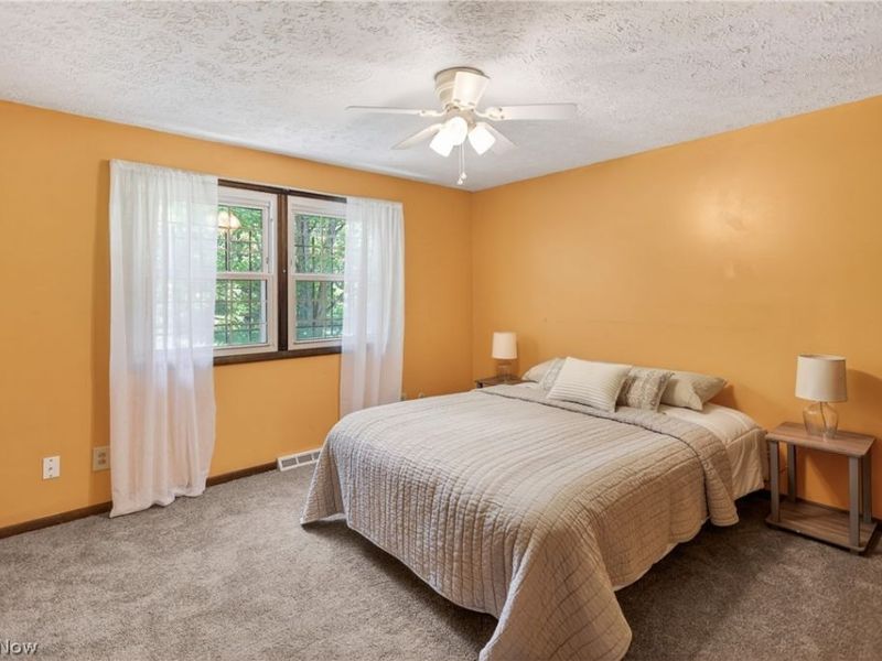 7926 Price Schaffer Road, Hubbard, OH 44425 Photo 10