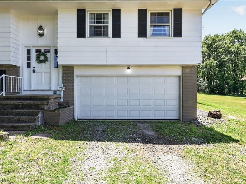 7926 Price Schaffer Road, Hubbard, OH 44425 Photo 18