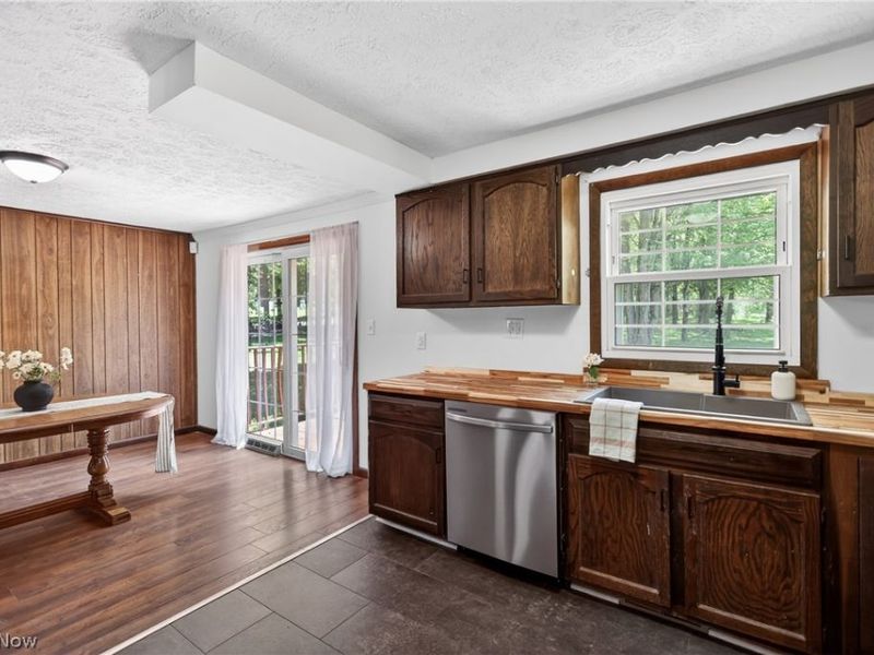7926 Price Schaffer Road, Hubbard, OH 44425 Photo 5