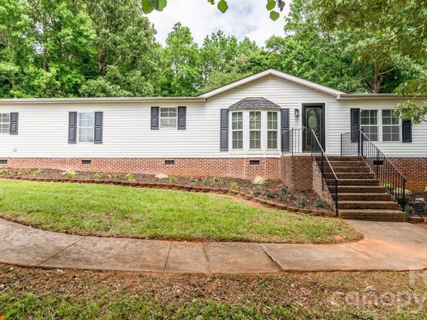 127 Whitewater Lane , Mooresville, NC 28115