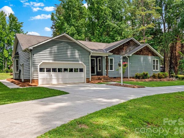 168 Whitehead Drive , Advance, NC 27006
