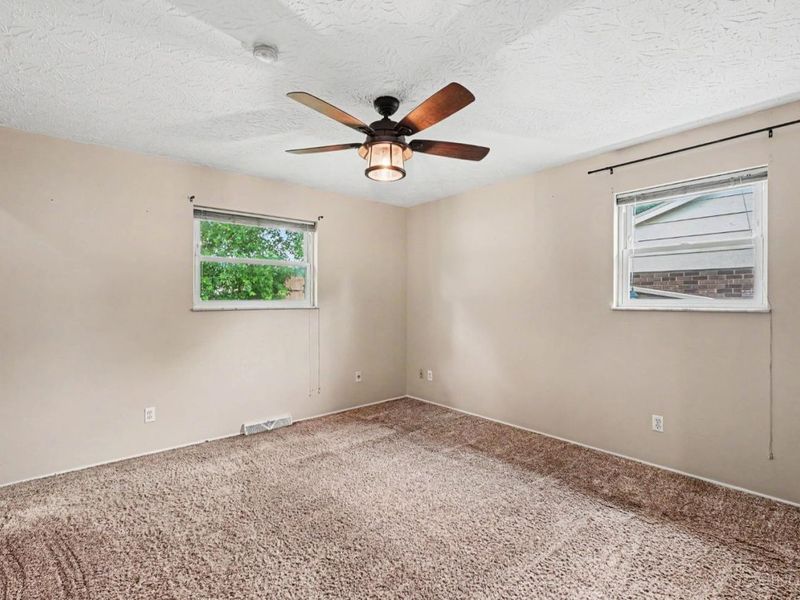 8939 Tripoli Drive, Cincinnati, OH 45251 Photo 10