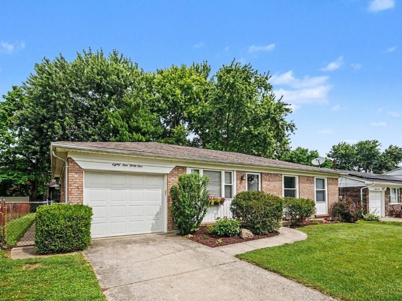 8939 Tripoli Drive, Cincinnati, OH 45251 Photo 3