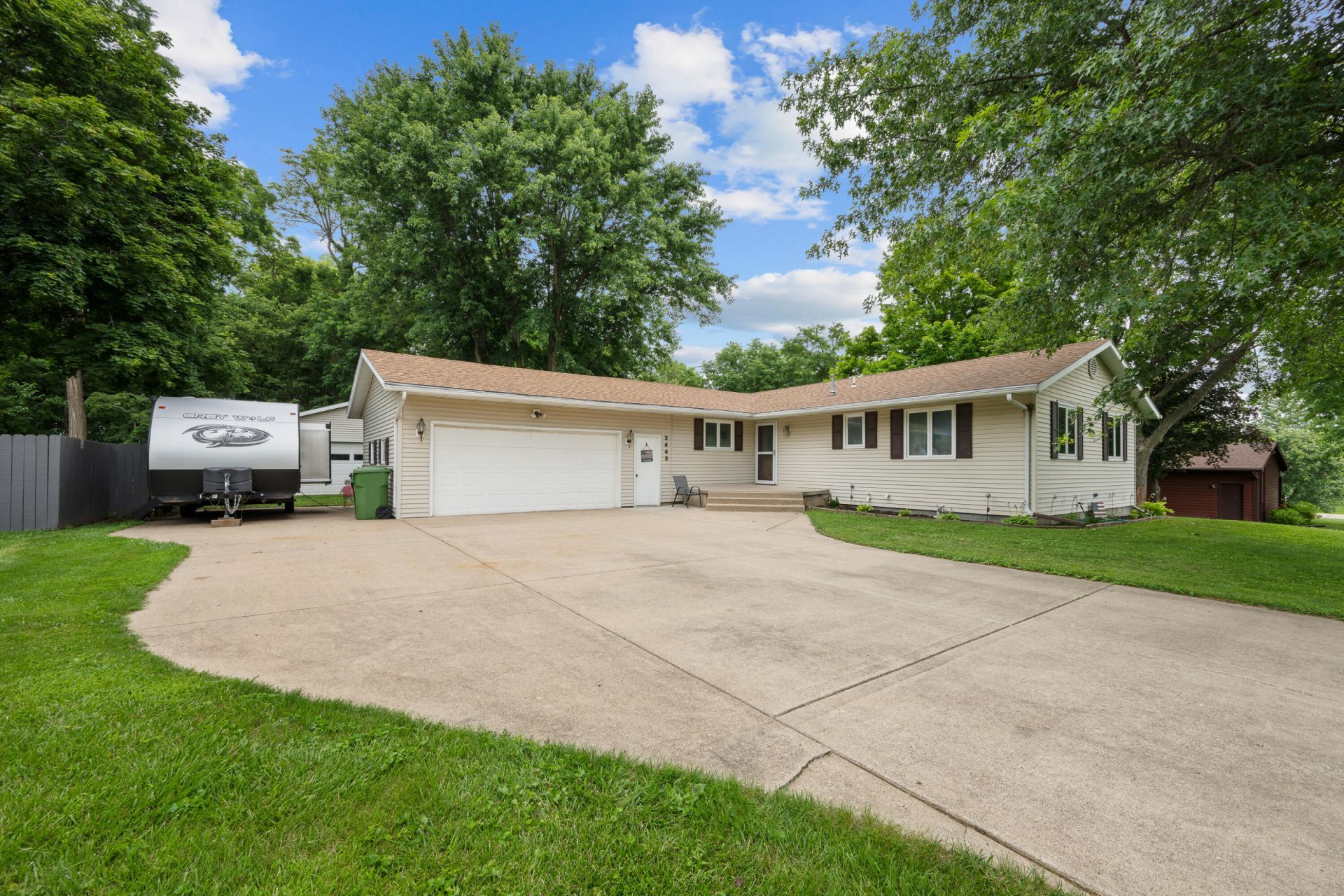 2445 Bobwhite, Muscatine, IA 52761 Main Photo