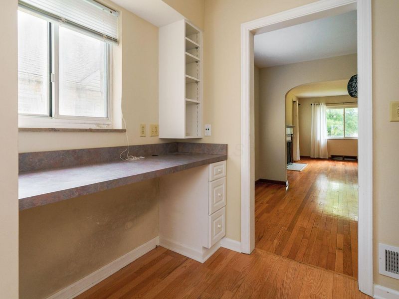 908 Vernon Road , Columbus, OH 43209 Photo 10