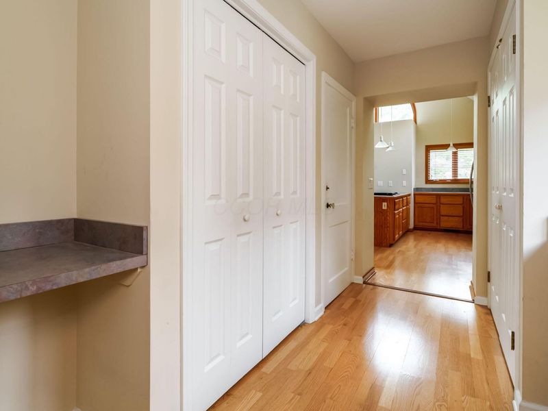 908 Vernon Road , Columbus, OH 43209 Photo 11