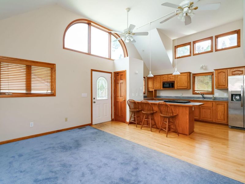 908 Vernon Road , Columbus, OH 43209 Photo 13