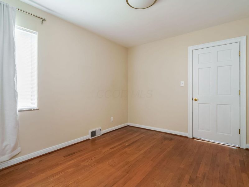908 Vernon Road , Columbus, OH 43209 Photo 19