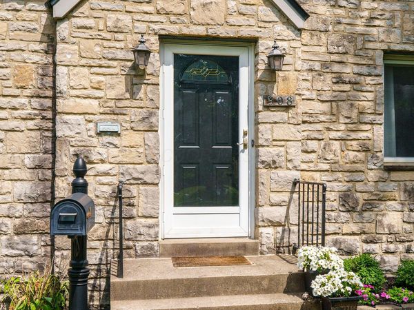 908 Vernon Road , Columbus, OH 43209