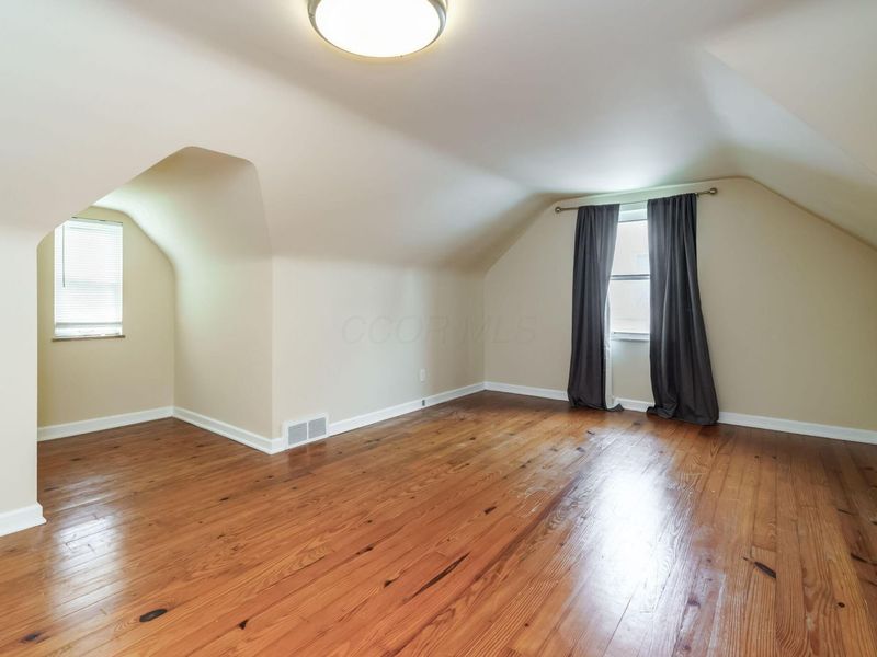 908 Vernon Road , Columbus, OH 43209 Photo 34
