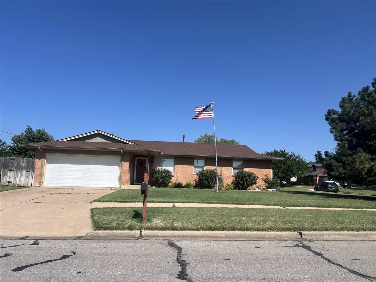 3301 NE Pioneer Blvd, Lawton, OK 00000 Main Photo