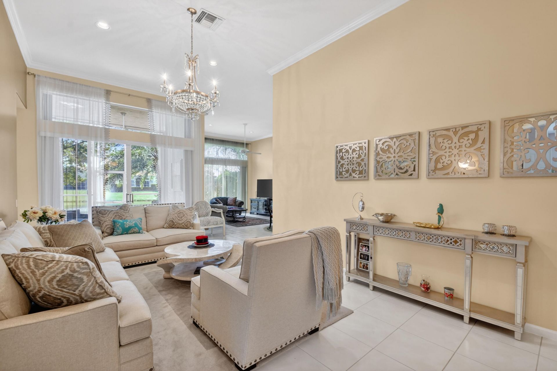 109 Palm Circle, Atlantis, FL 33462 Photo