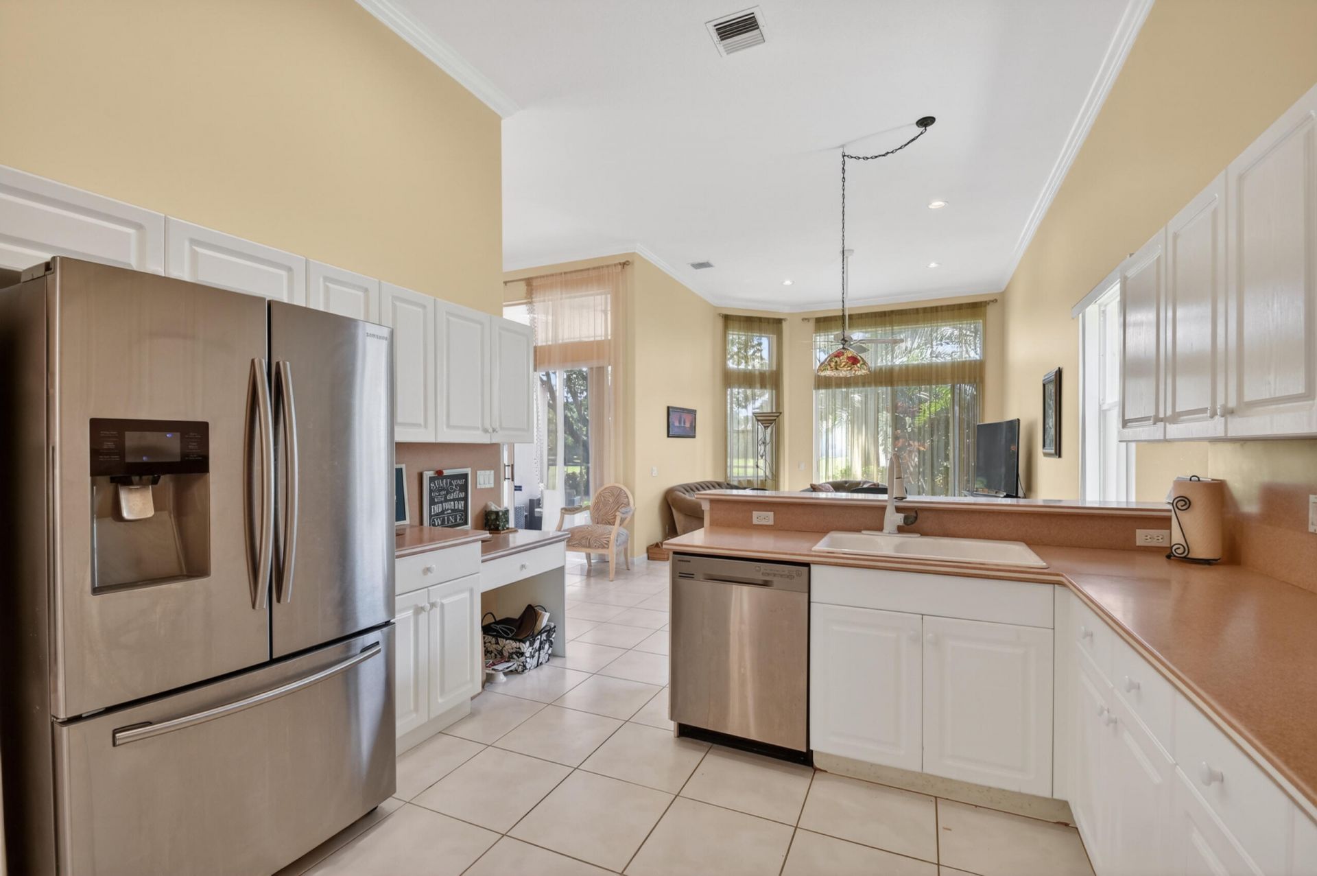 109 Palm Circle, Atlantis, FL 33462 Photo