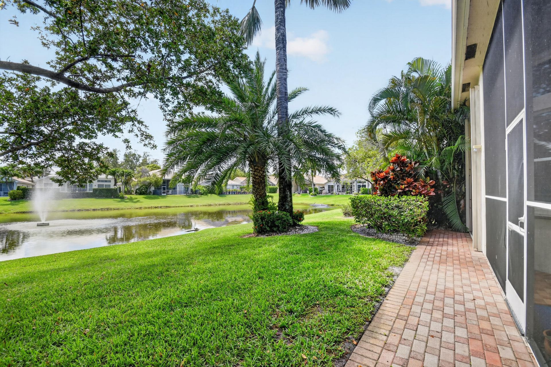 109 Palm Circle, Atlantis, FL 33462 Photo