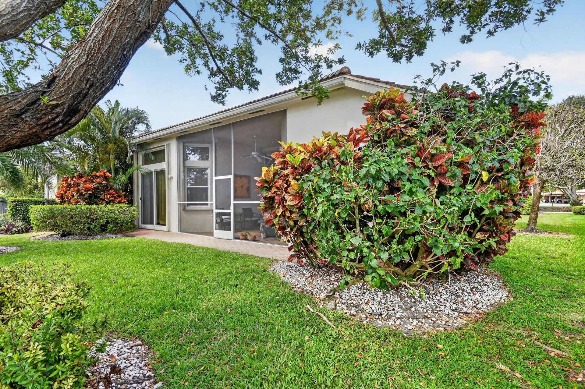 109 Palm Circle, Atlantis, FL 33462 Photo