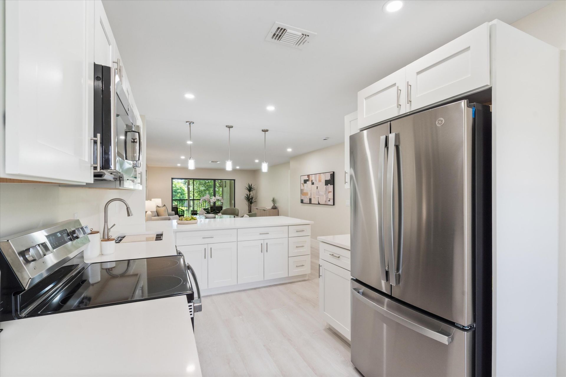 52 Stratford Lane W, Unit F, Boynton Beach, FL 33436 Photo