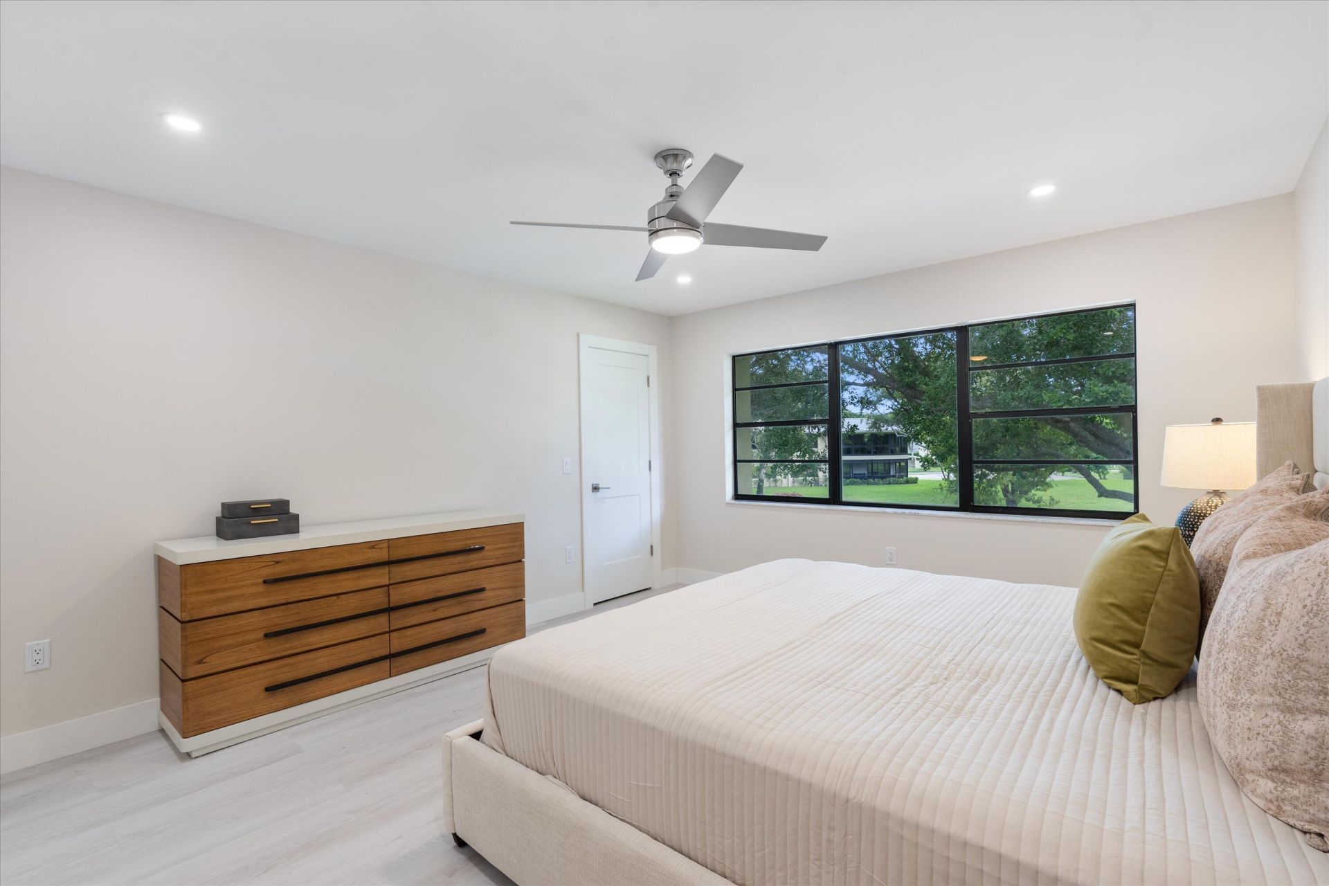 52 Stratford Lane W, Unit F, Boynton Beach, FL 33436 Photo