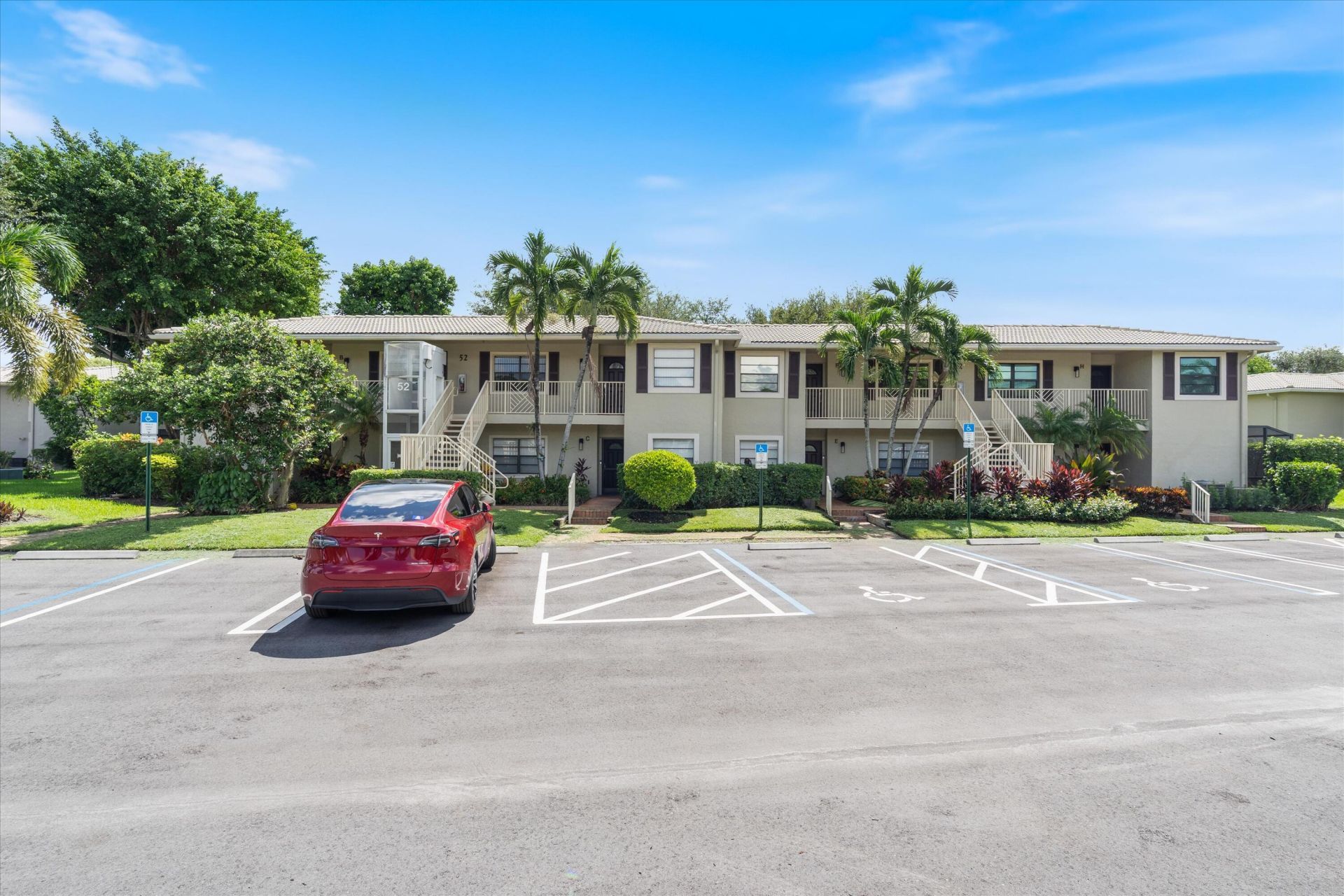52 Stratford Lane W, Unit F, Boynton Beach, FL 33436 Photo