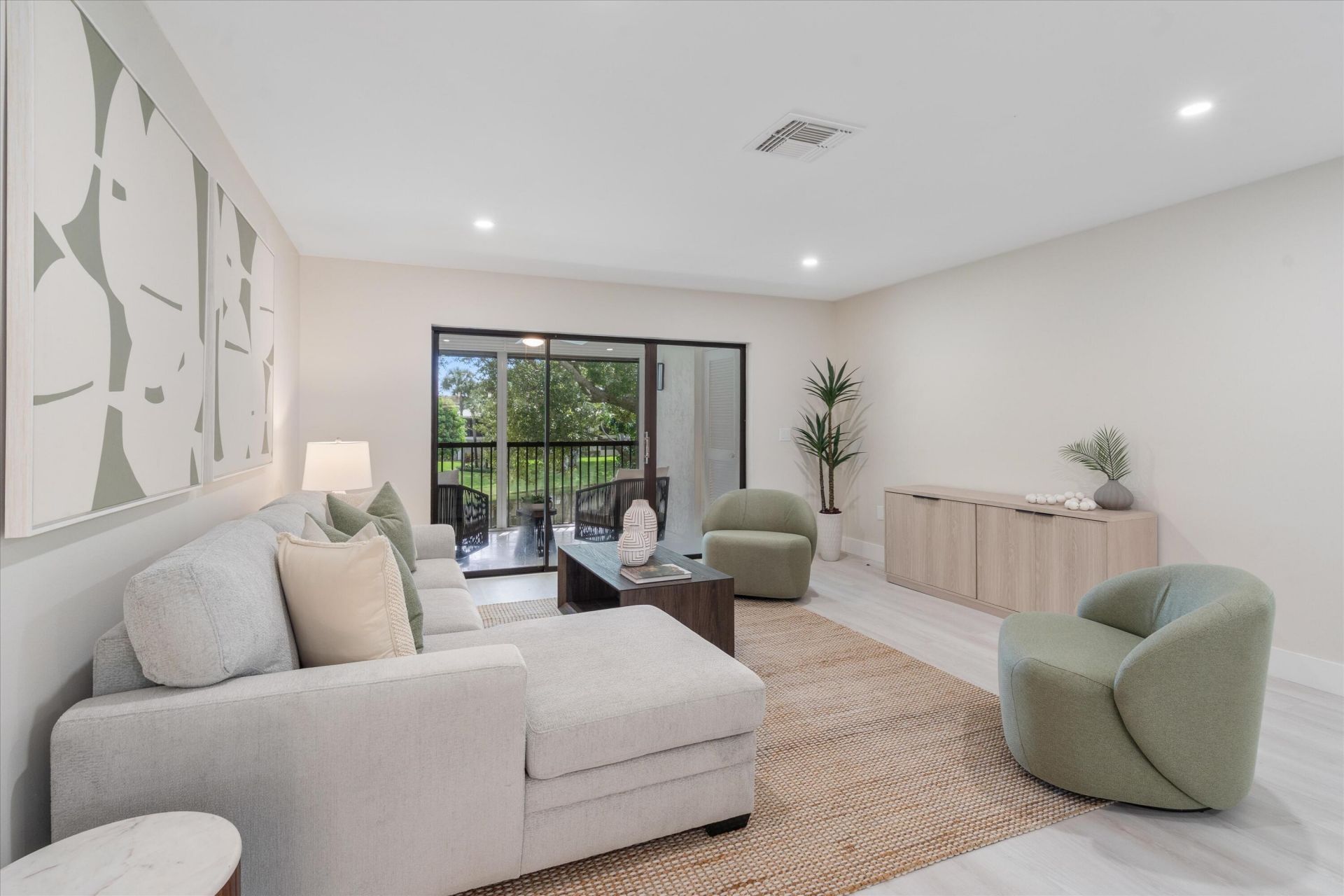 52 Stratford Lane W, Unit F, Boynton Beach, FL 33436 Photo