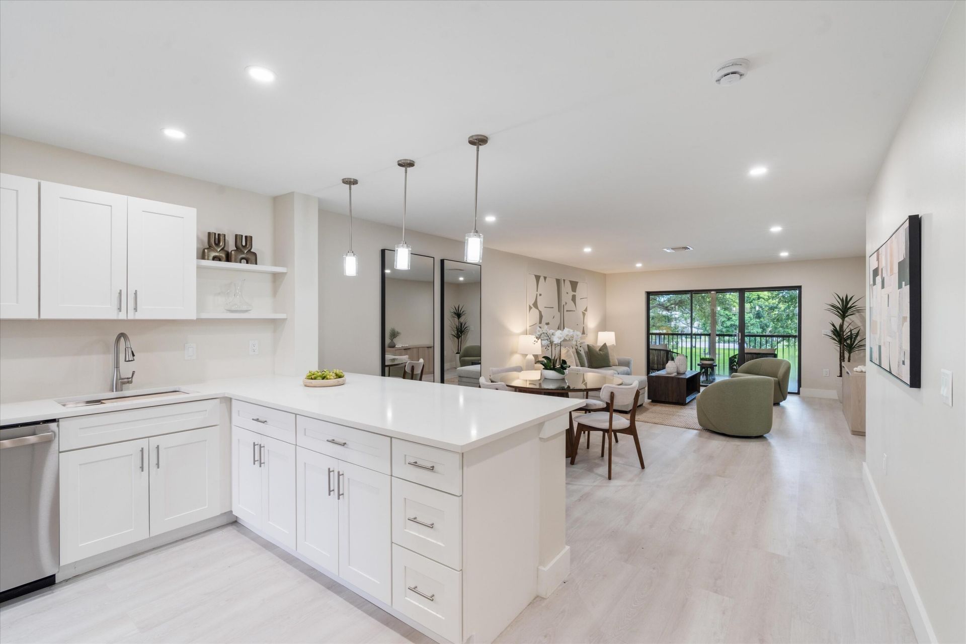 52 Stratford Lane W, Unit F, Boynton Beach, FL 33436 Photo
