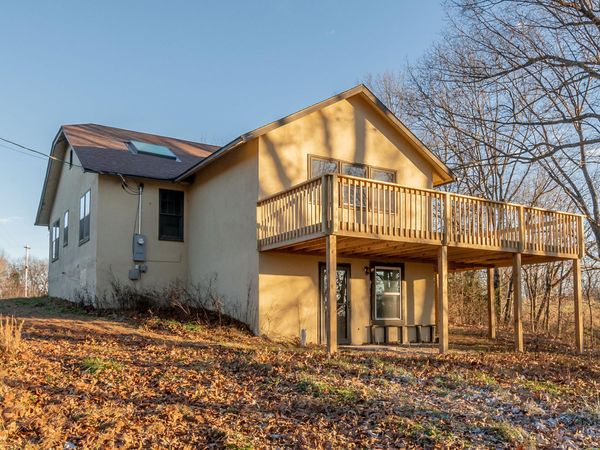 21033 State Highway 86 , Cassville, MO 65625